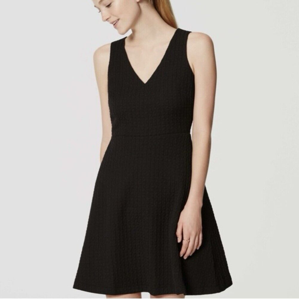 Loft Fit And Flare Little Black Dress Textured V Neck Size 8